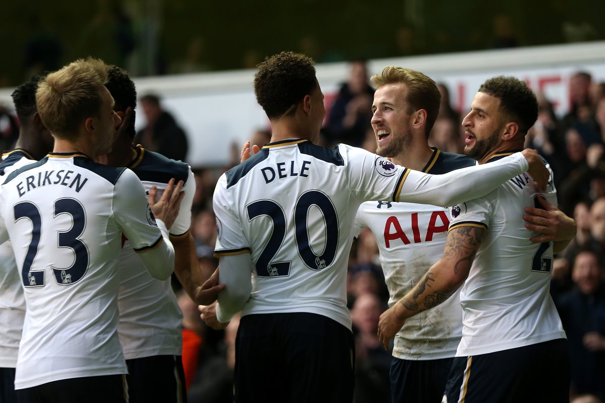 莫雷托：那不勒斯将与孔蒂会谈，讨论是否以及如何继续合作（莫雷托：那不勒斯将与孔蒂会面，商讨是否继续合作及具体方案）