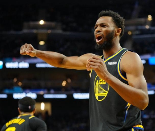 1次扛旗2次退赛！带伤出征的郑钦文，为何仍是湖北队的骄傲？（带伤仍前行：郑钦文一次扛旗两度退赛，何以依旧让湖北队自豪？）