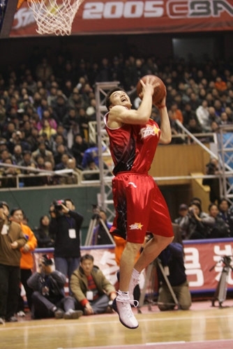 萨拉赫下家赔率：大概率留队，吉达联合6.0新月胜利8.0（萨拉赫去向赔率：留队概率最高，吉达联合6.0，利雅得新月与胜利同为8.0）