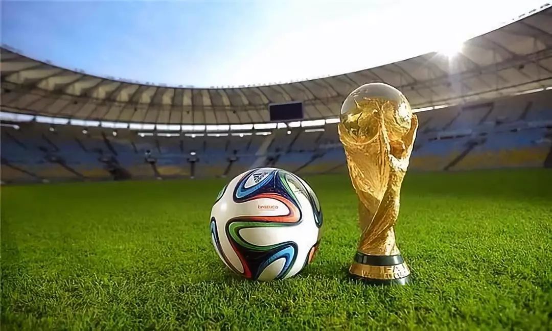 德转列土耳其球员历史身价榜：居莱尔9000万欧元高居第一（德转公布土耳其球员历史身价榜：居莱尔以9000万欧居首）