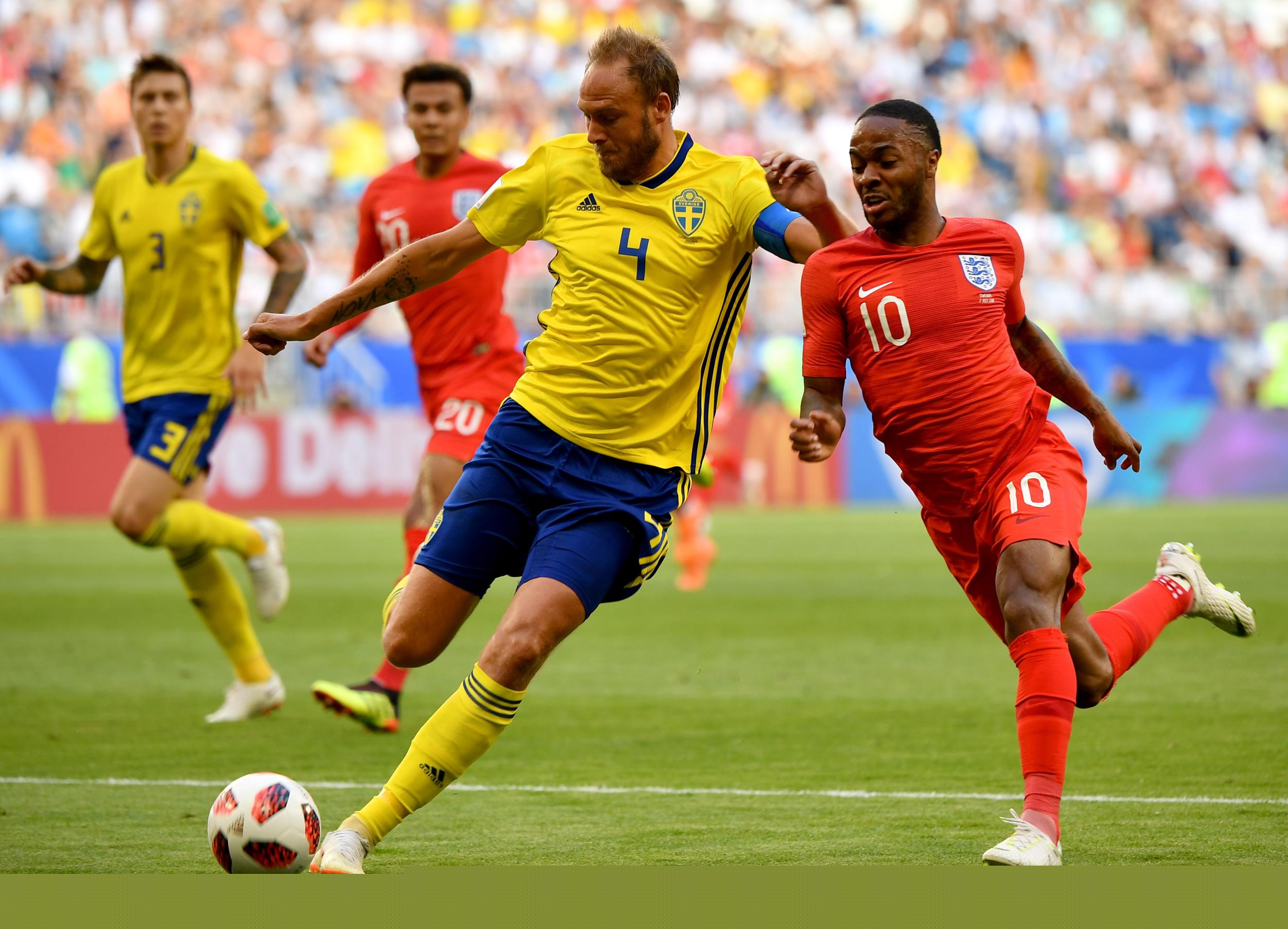 篮球火箭主力后卫被评为月最佳球员（火箭队主力后卫荣膺本月最佳球员）