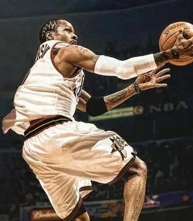 2-0！五大联赛最猛队诞生：三线连续18场不败，同时领跑英超+欧冠（2-0再胜！三线18场不败，英超与欧冠双线领跑，五大联赛最强队坐实）