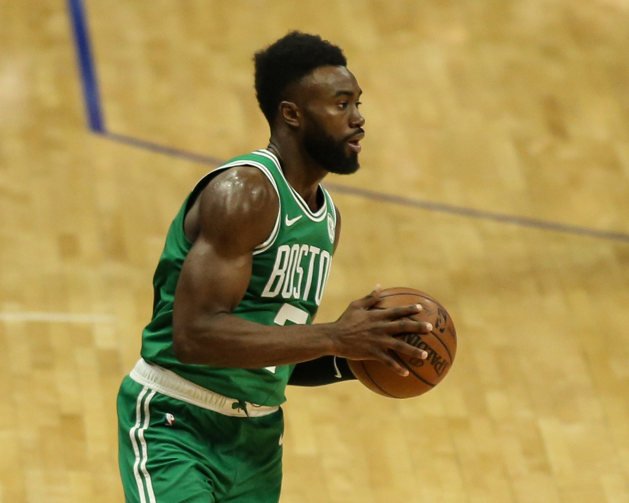 11球5助惊艳一赛季！王钰栋获2025年中超最佳青年球员（凭借11球5助的高光数据，王钰栋荣膺2025中超最佳青年球员）