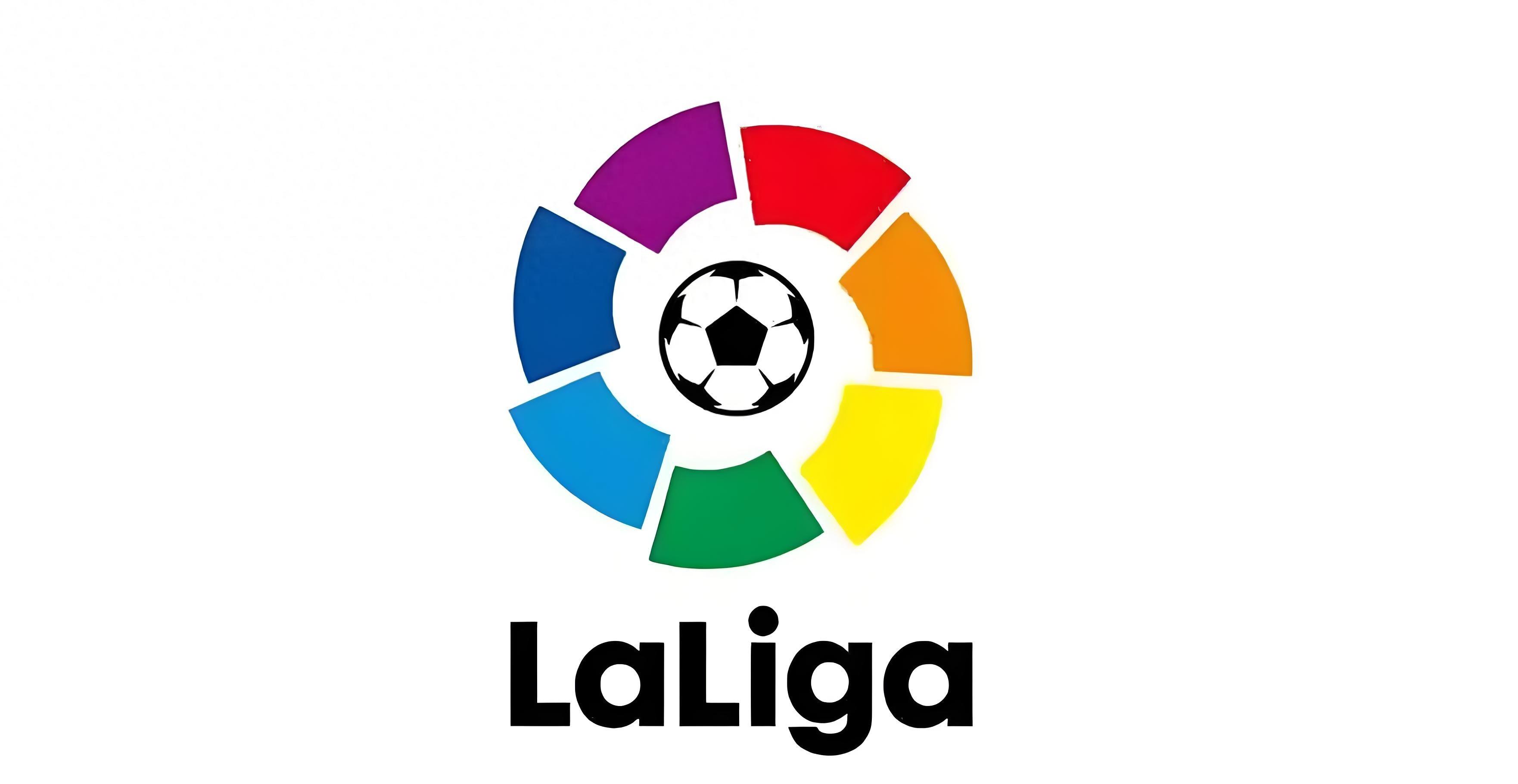 大罗与阿尔卡拉斯切磋网球，还赠送其签名巴西球衣（大罗携手阿尔卡拉斯网球过招，现场赠送签名巴西队球衣）